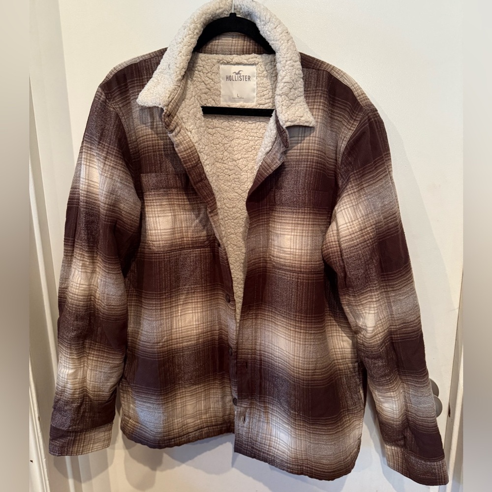 Hollister Men's Brown and Cream Plaid Sherpa Jacket